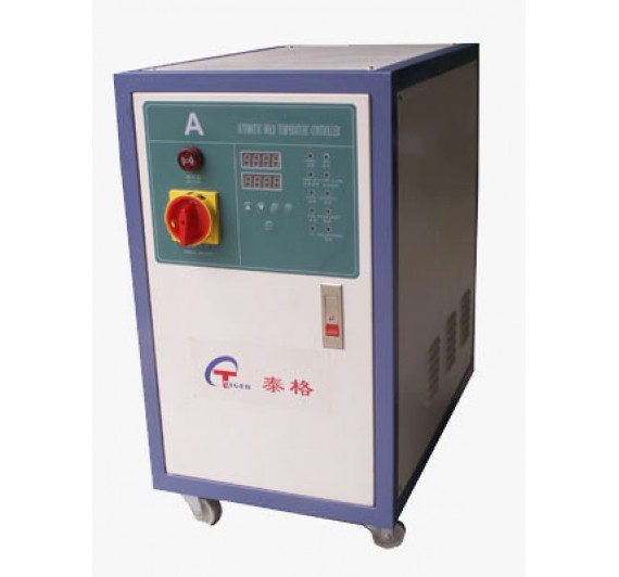 Máy gia nhiệt khuôn vận hành bằng nước